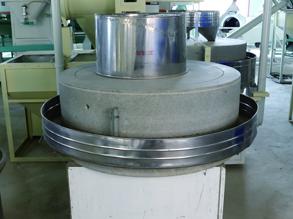 Método de operação da máquina de moagem de trigo